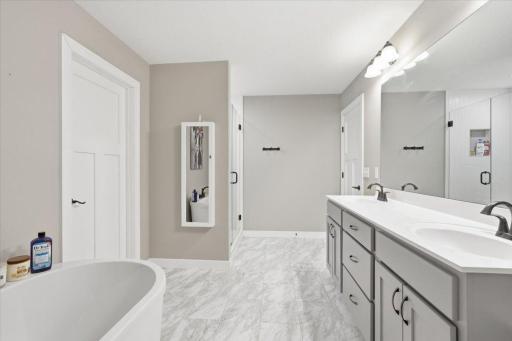999 152nd Avenue, New Richmond, WI 54017