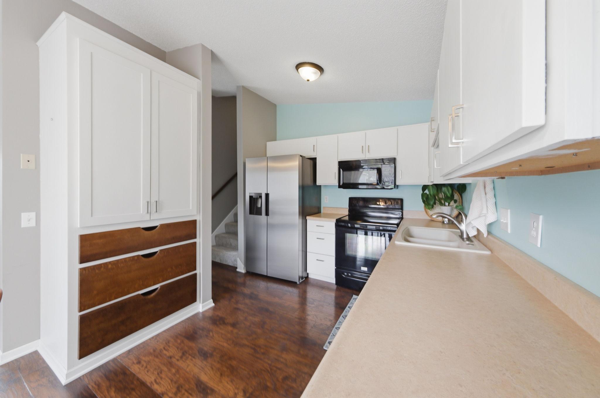 Kitchen storage