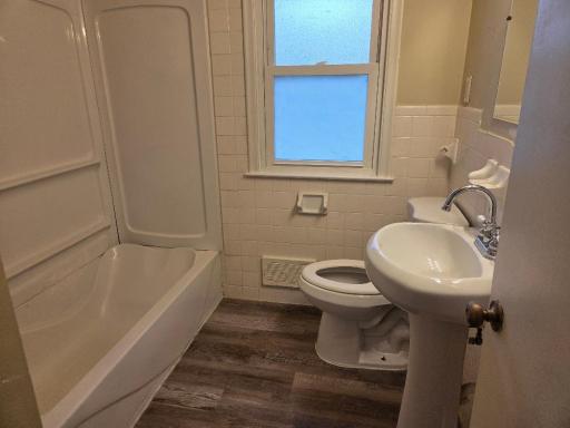 7101 Hartkopf Lane, Minneapolis, MN 55428