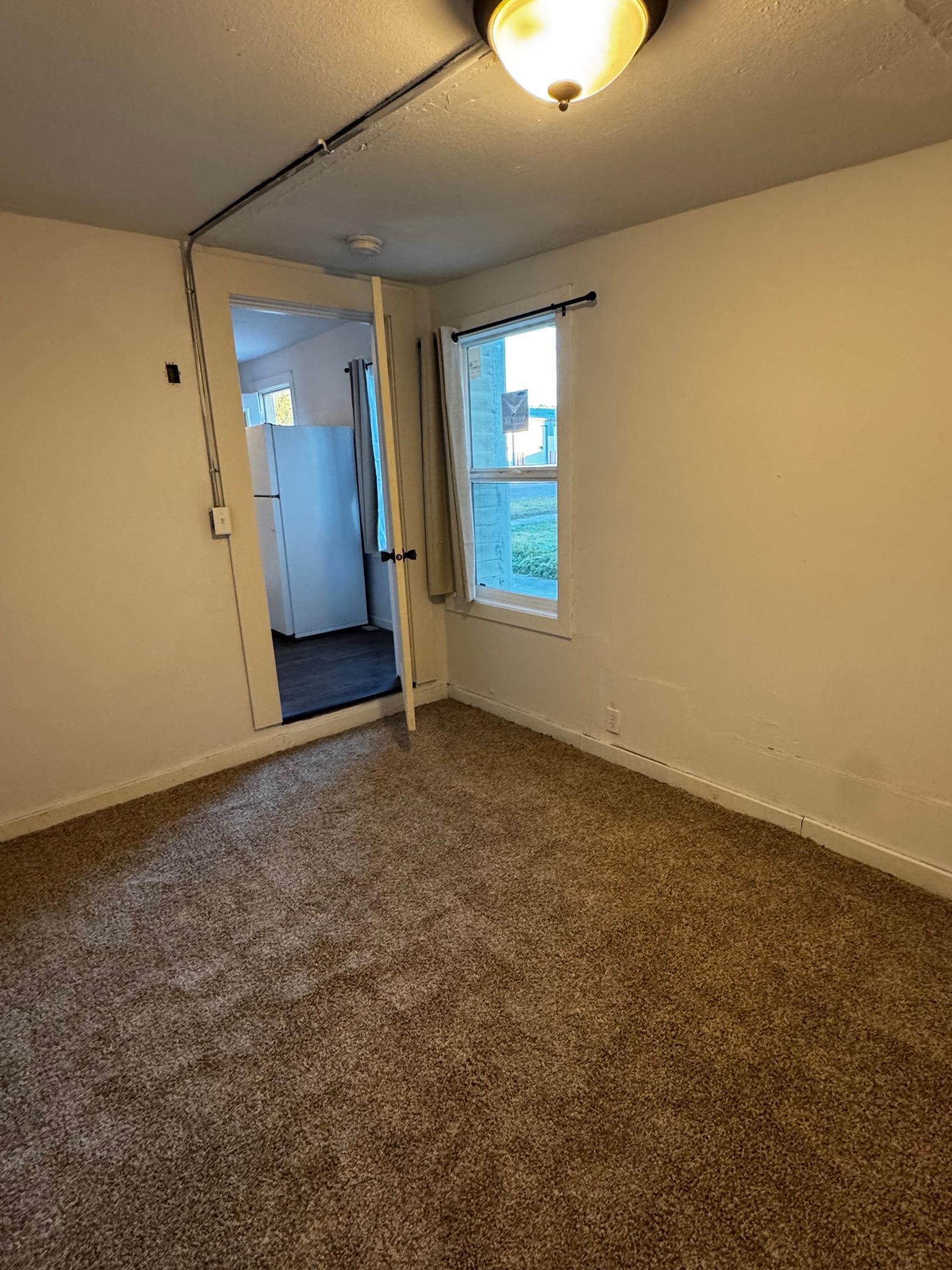 Kasota Unit 1 bed 2.jpg