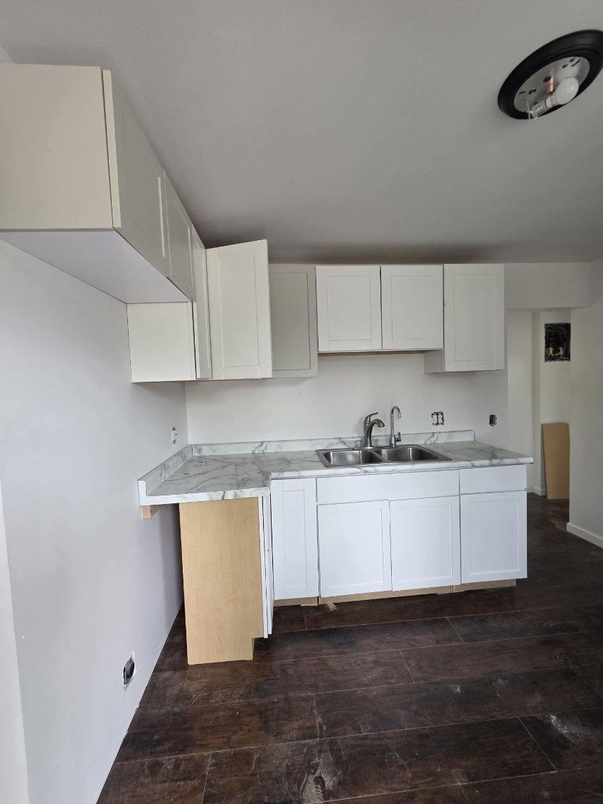 Kasota Unit 2 kitchen.JPG