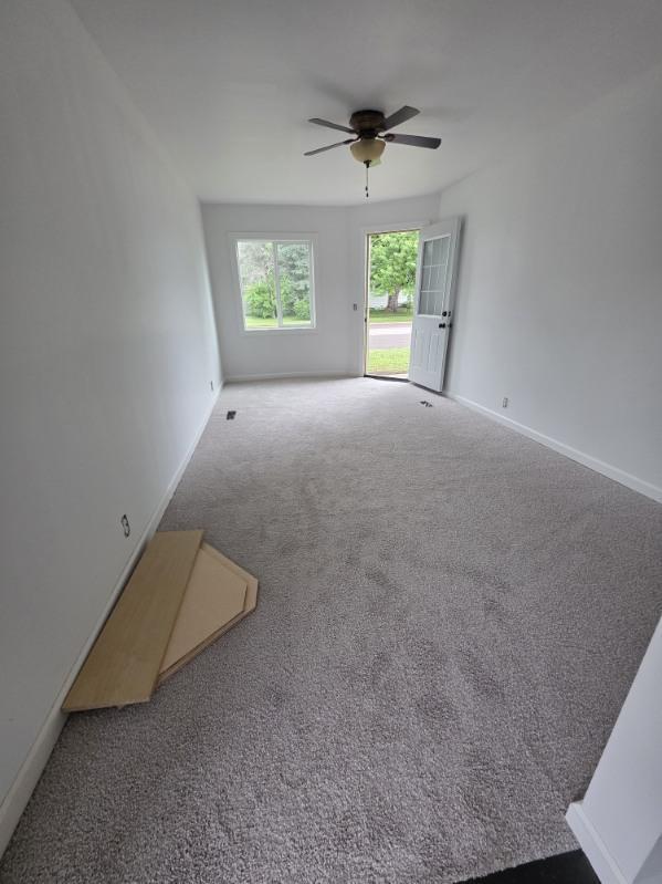 Kasota Unit 2 living.JPG