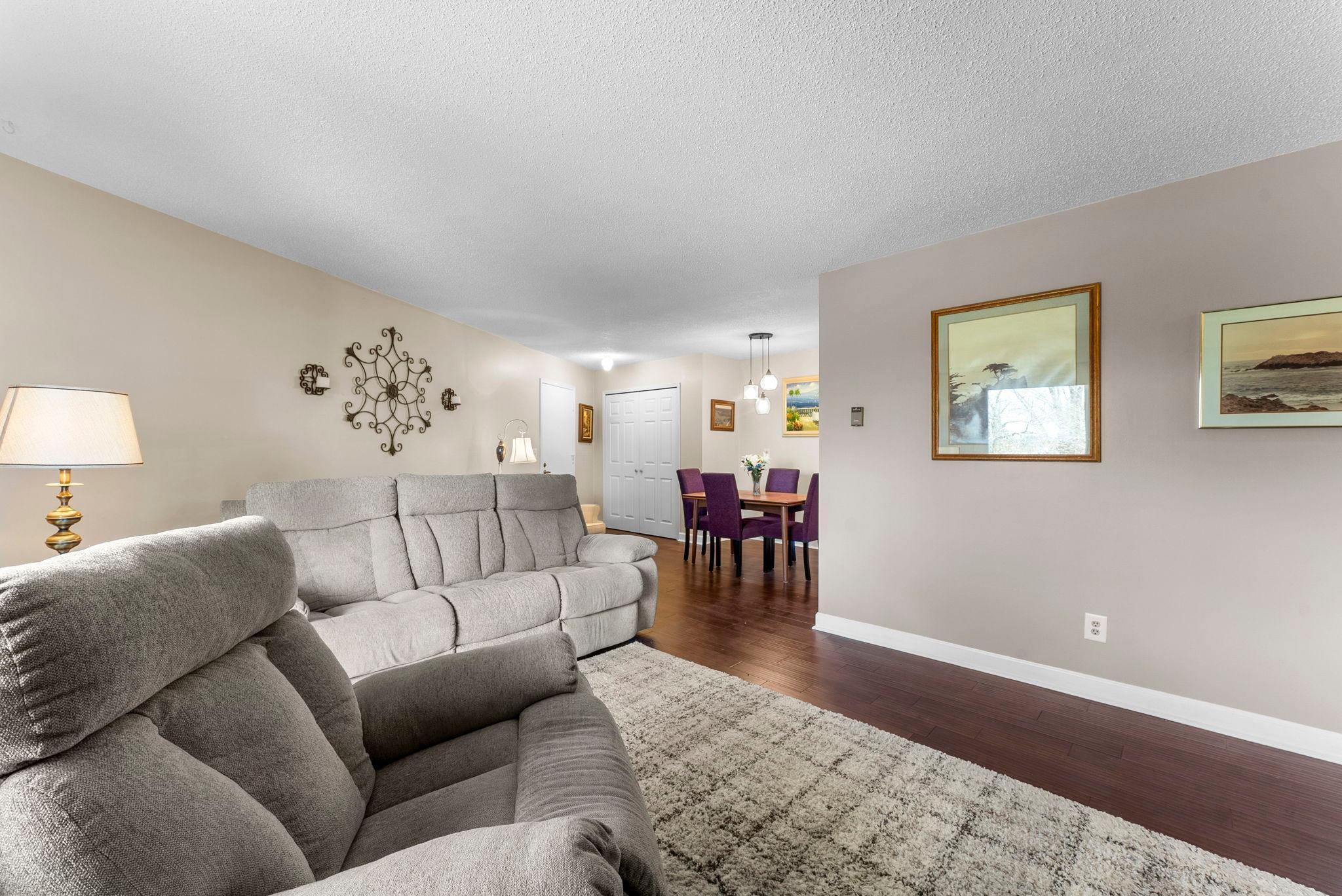 20-web-or-mls-1150 Dellwood St S 306-123.jpg