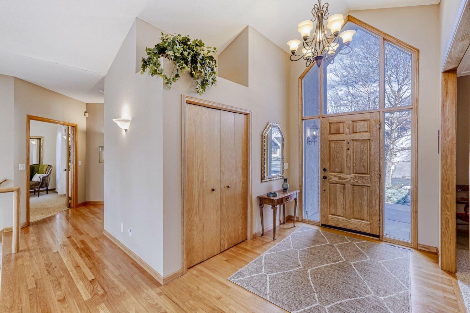 7945 Ranchview Ln N - Web Quality - 003 - 03 Foyer.jpg