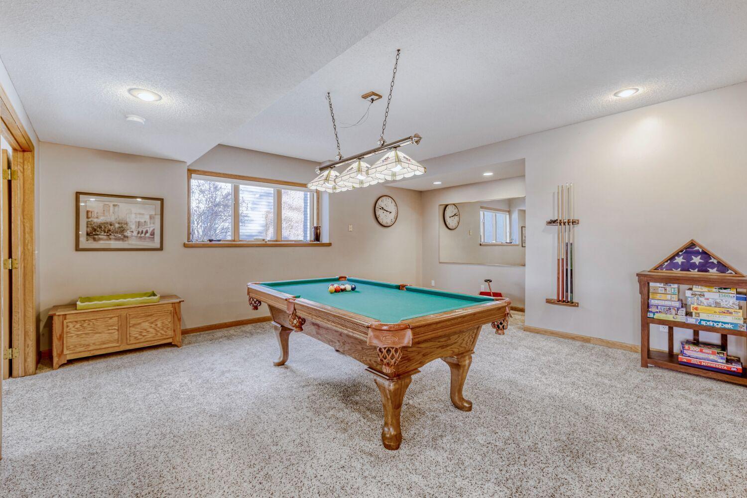 7945 Ranchview Ln N - Web Quality - 017 - 17 Family Room.jpg