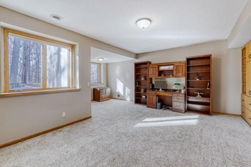 7945 Ranchview Ln N - Web Quality - 016 - 16 Family Room.jpg