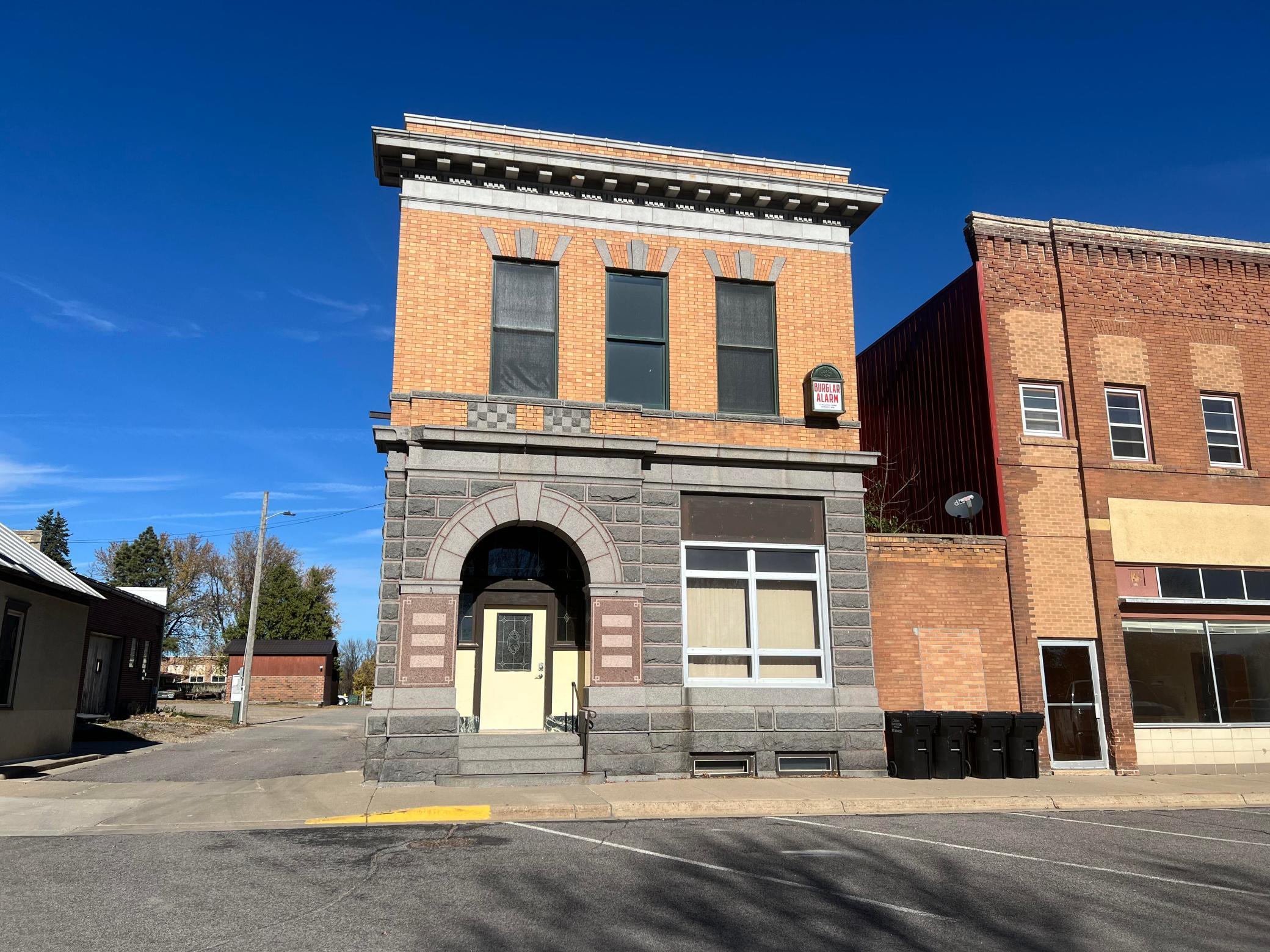 Front Granite & Brick Exterior