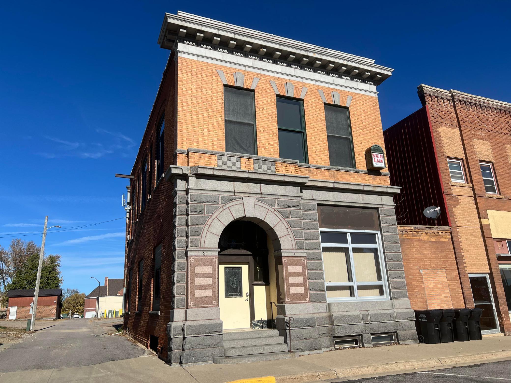 Front Granite & Brick Exterior