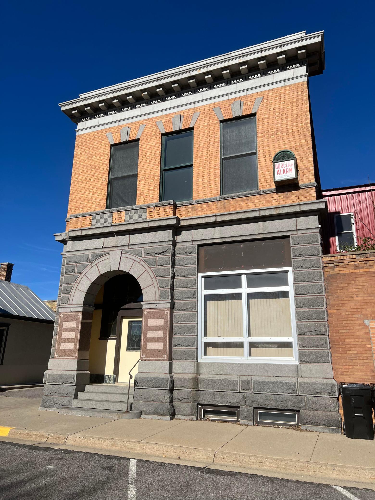 Front Granite & Brick Exterior