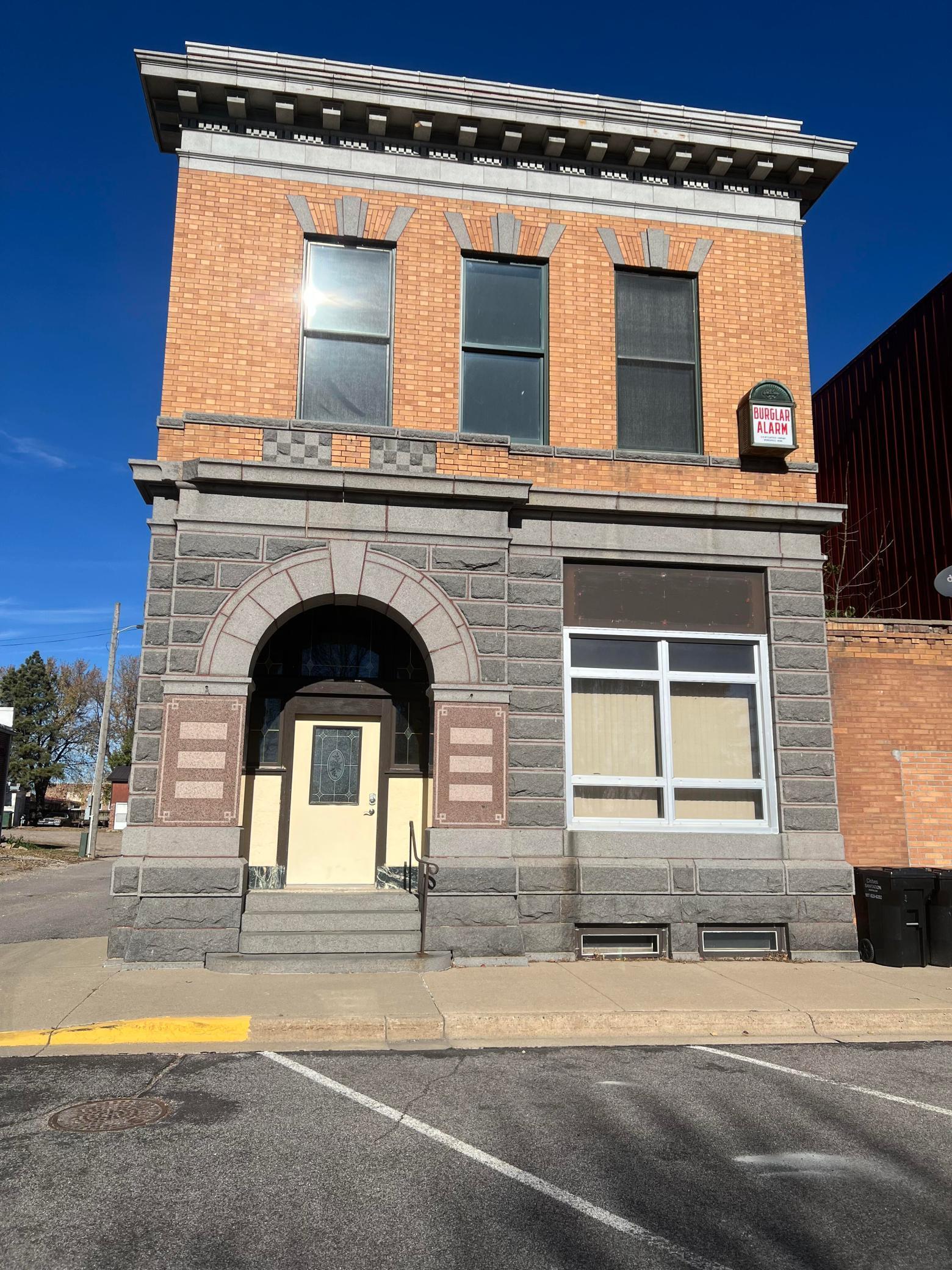 Front Granite & Brick Exterior