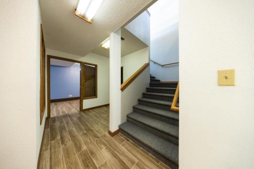 19 2nd Avenue SE, Fairfax, MN 55332