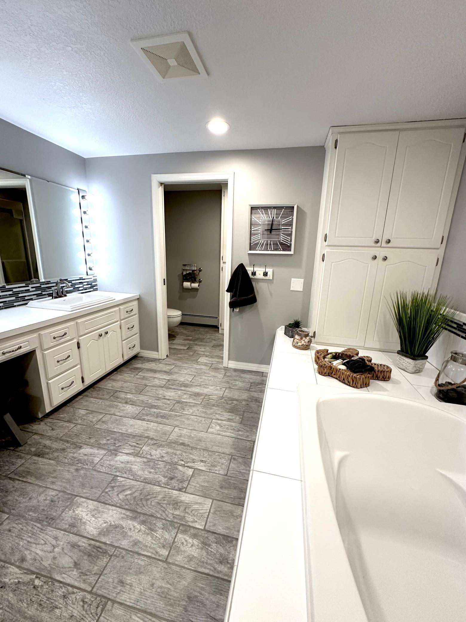 Oversized master suite. Jacuzzi tub, and lots of cabinet space.