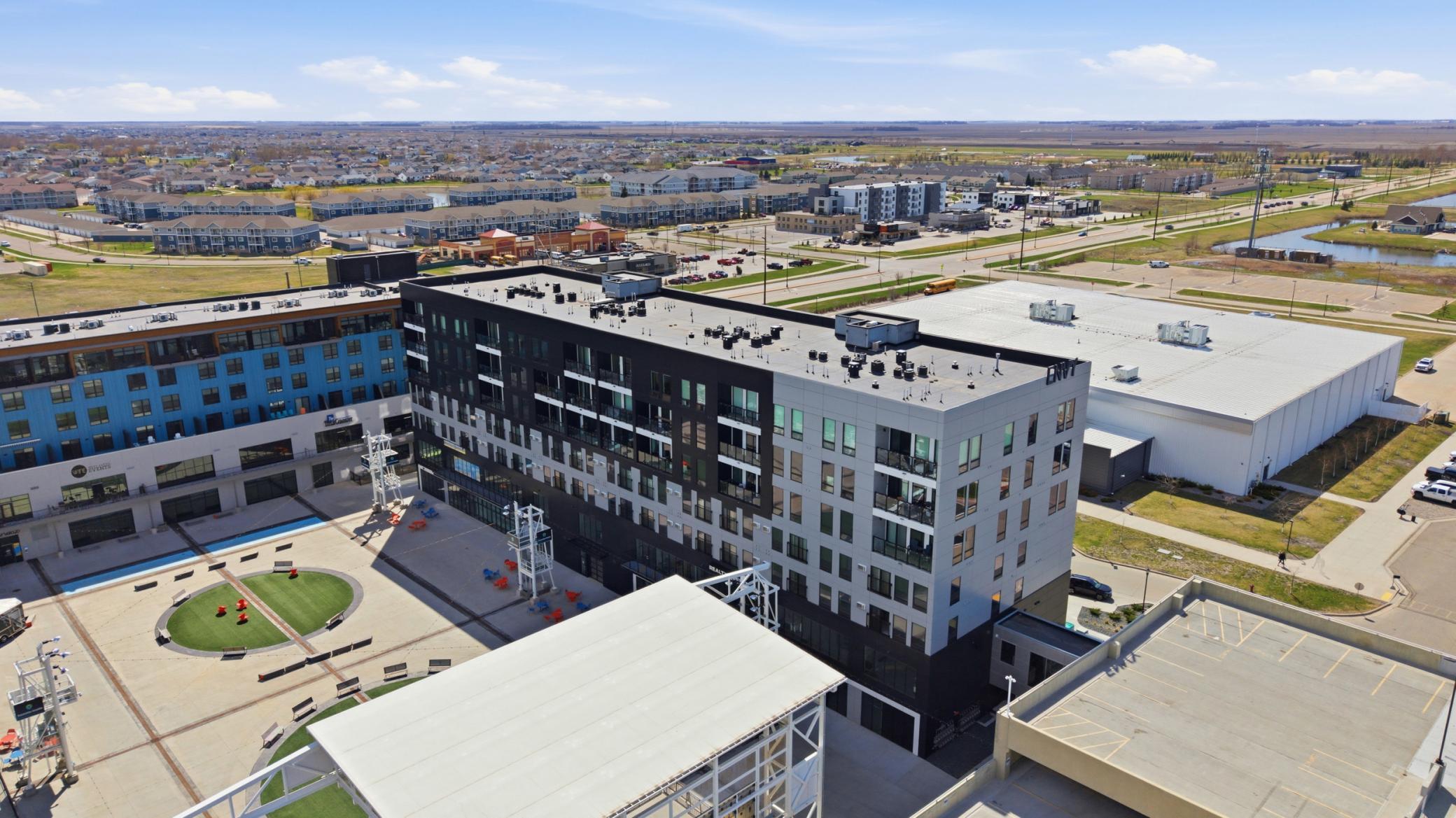 Envy - 360 32nd Ave W