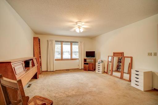 9222 Decatur Avenue S, Minneapolis, MN 55438