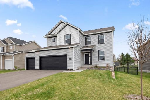 15519 Goodview Trail N, Hugo, MN 55038