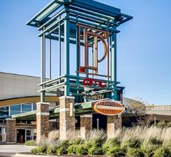 Eden Prairie Mall Minutes Away