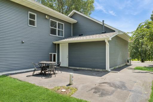 118 S Shannon Drive, Shakopee, MN 55379