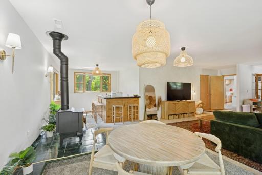 118 S Shannon Drive, Shakopee, MN 55379