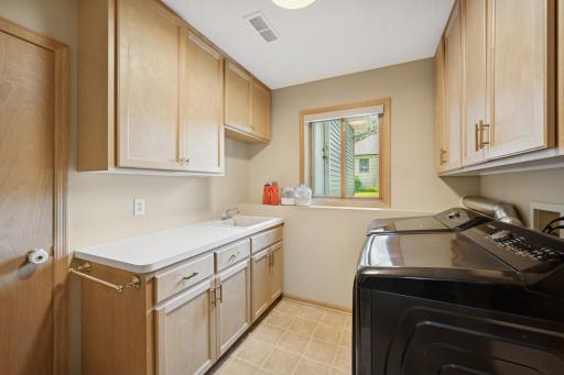 118 S Shannon Drive, Shakopee, MN 55379