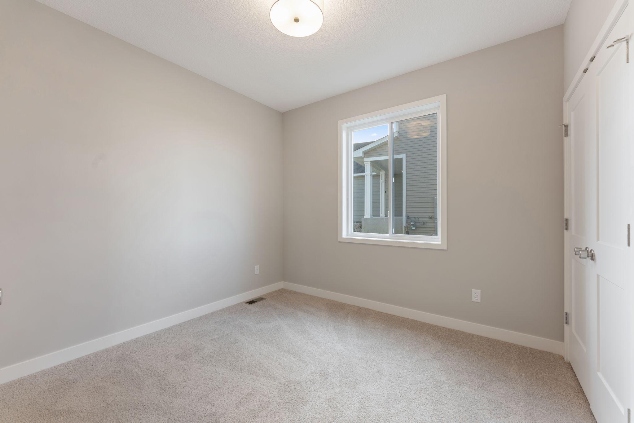 Main level office/flex room