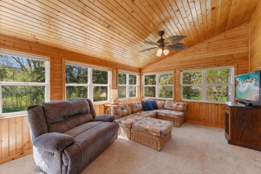60 Deer Hills Court, Saint Paul, MN 55127