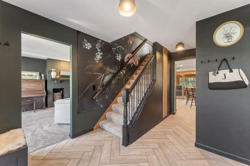 60 Deer Hills Court, Saint Paul, MN 55127