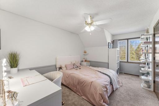 60 Deer Hills Court, Saint Paul, MN 55127