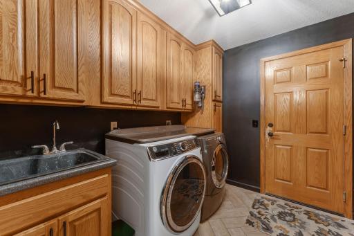 60 Deer Hills Court, Saint Paul, MN 55127