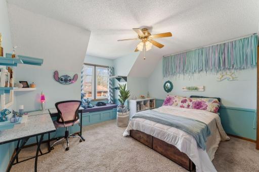 60 Deer Hills Court, Saint Paul, MN 55127