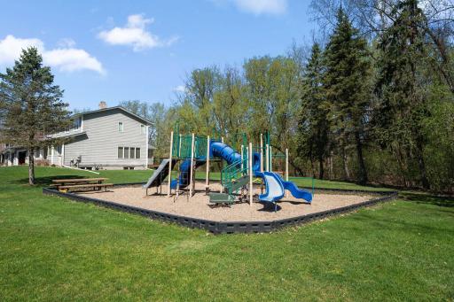 60 Deer Hills Court, Saint Paul, MN 55127