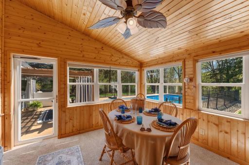 60 Deer Hills Court, Saint Paul, MN 55127