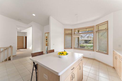 8914 Hilloway Road, Eden Prairie, MN 55347