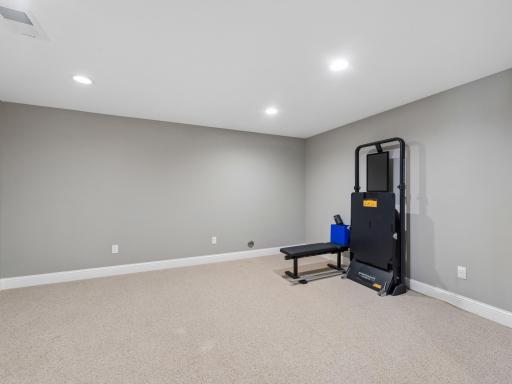 25695 Maple View Court, Excelsior, MN 55331