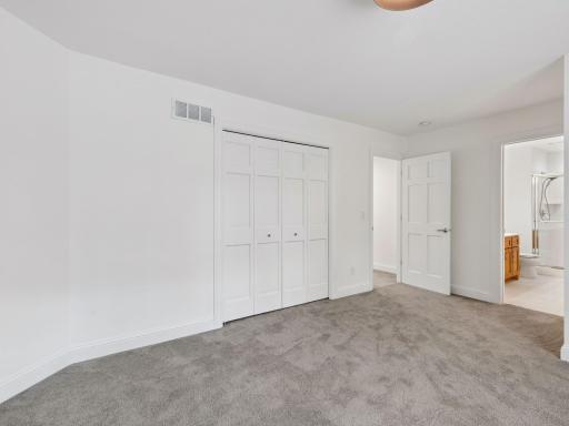 25695 Maple View Court, Excelsior, MN 55331