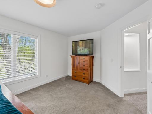 25695 Maple View Court, Excelsior, MN 55331