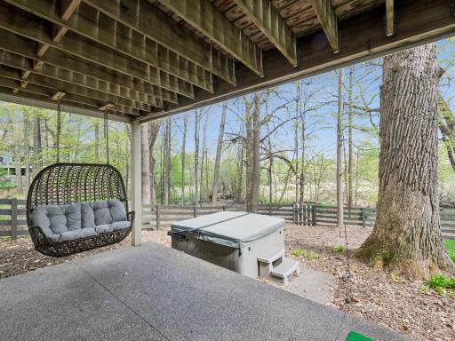 25695 Maple View Court, Excelsior, MN 55331