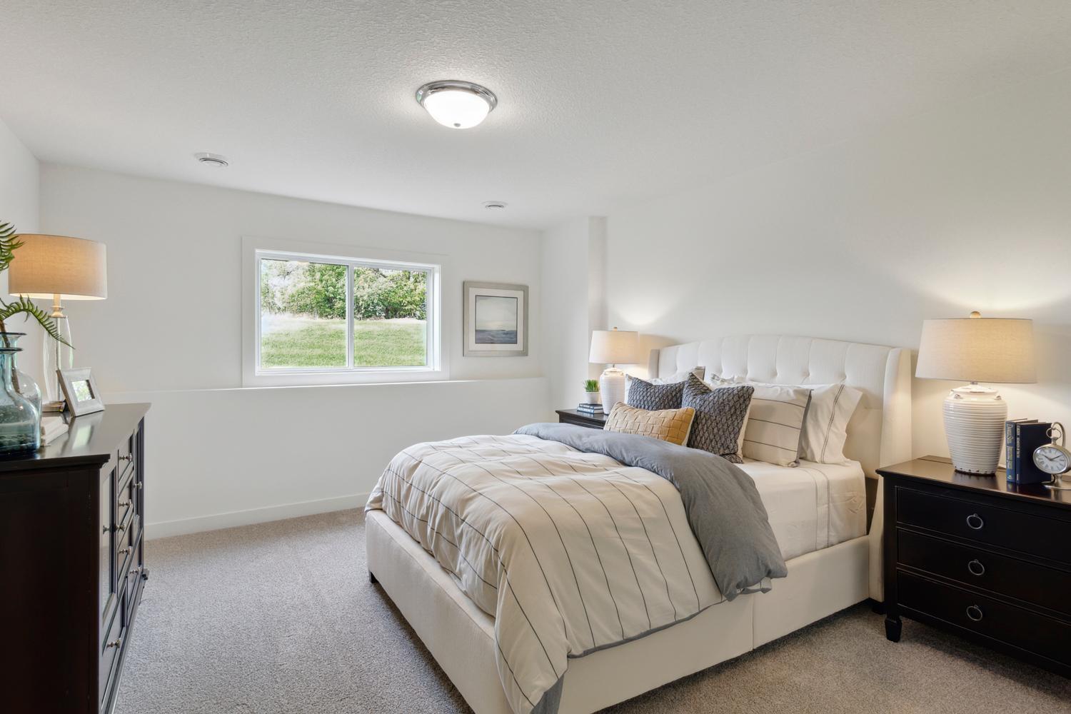 Photos of a previously build Woodbridge Sport, not all options and upgrades shown may be included.