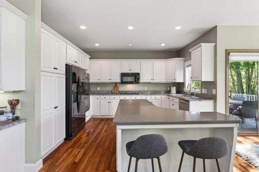 16225 49th Place N, Plymouth, MN 55446