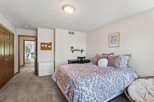 16225 49th Place N, Plymouth, MN 55446