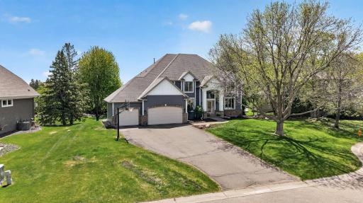 16225 49th Place N, Plymouth, MN 55446