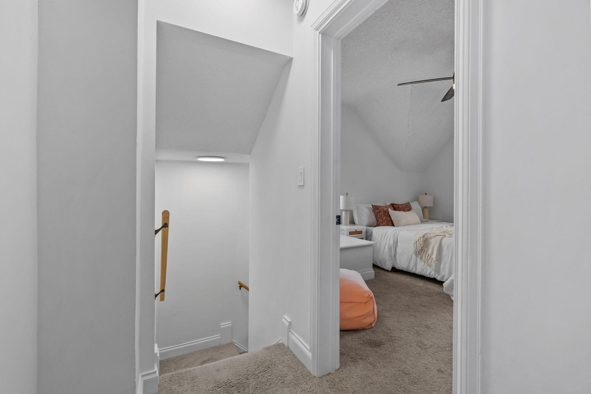62-web-or-mls-387 Stryker Ave-62.jpg