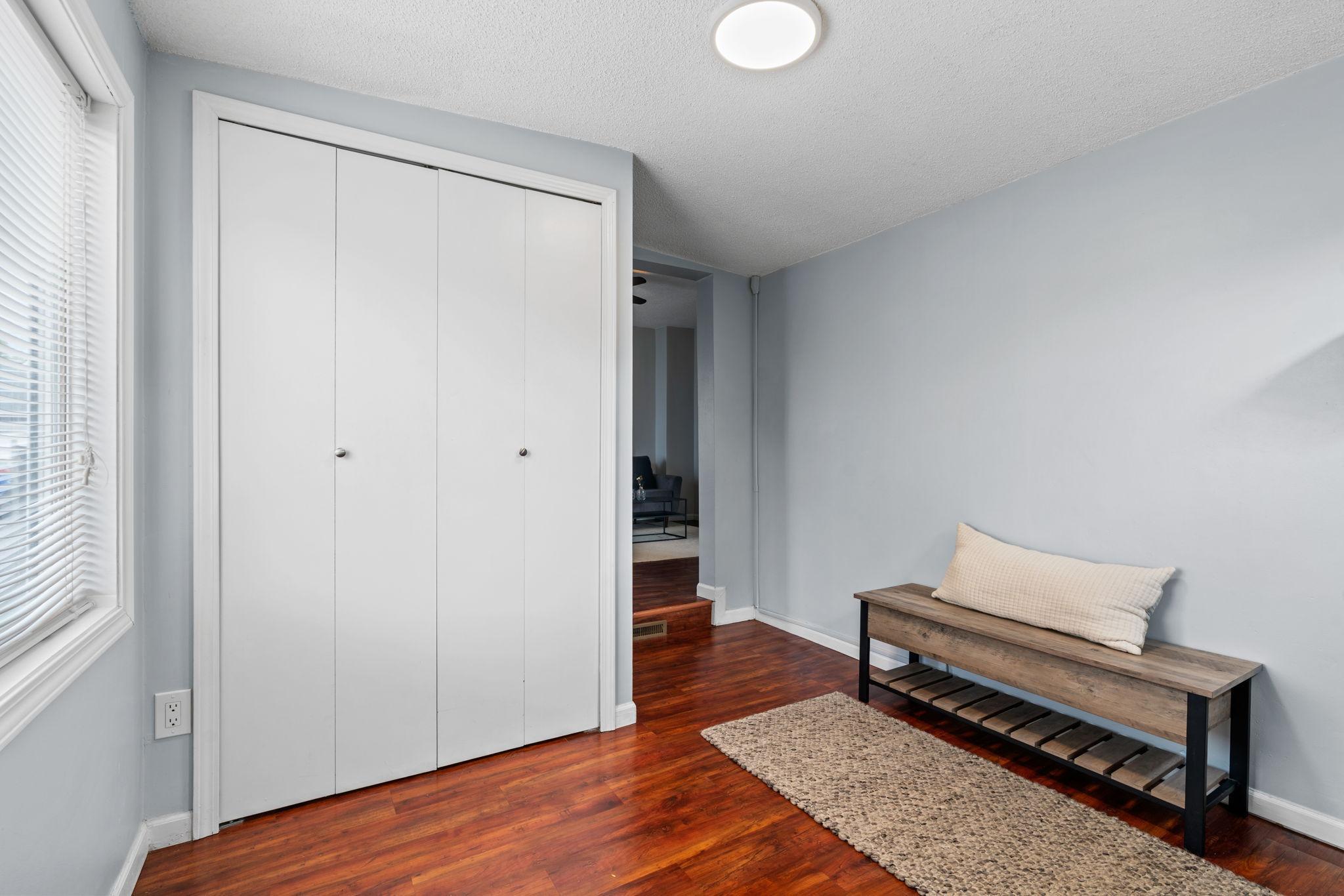 27-web-or-mls-387 Stryker Ave-27.jpg