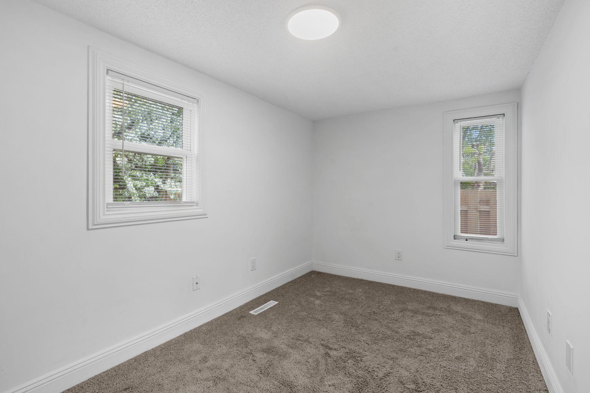 57-web-or-mls-387 Stryker Ave-57.jpg