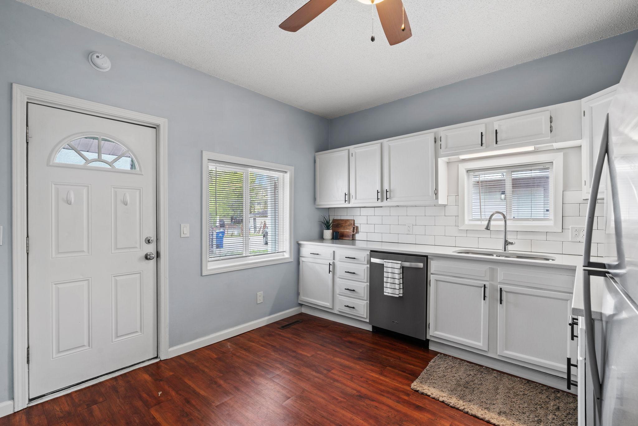 33-web-or-mls-387 Stryker Ave-33.jpg