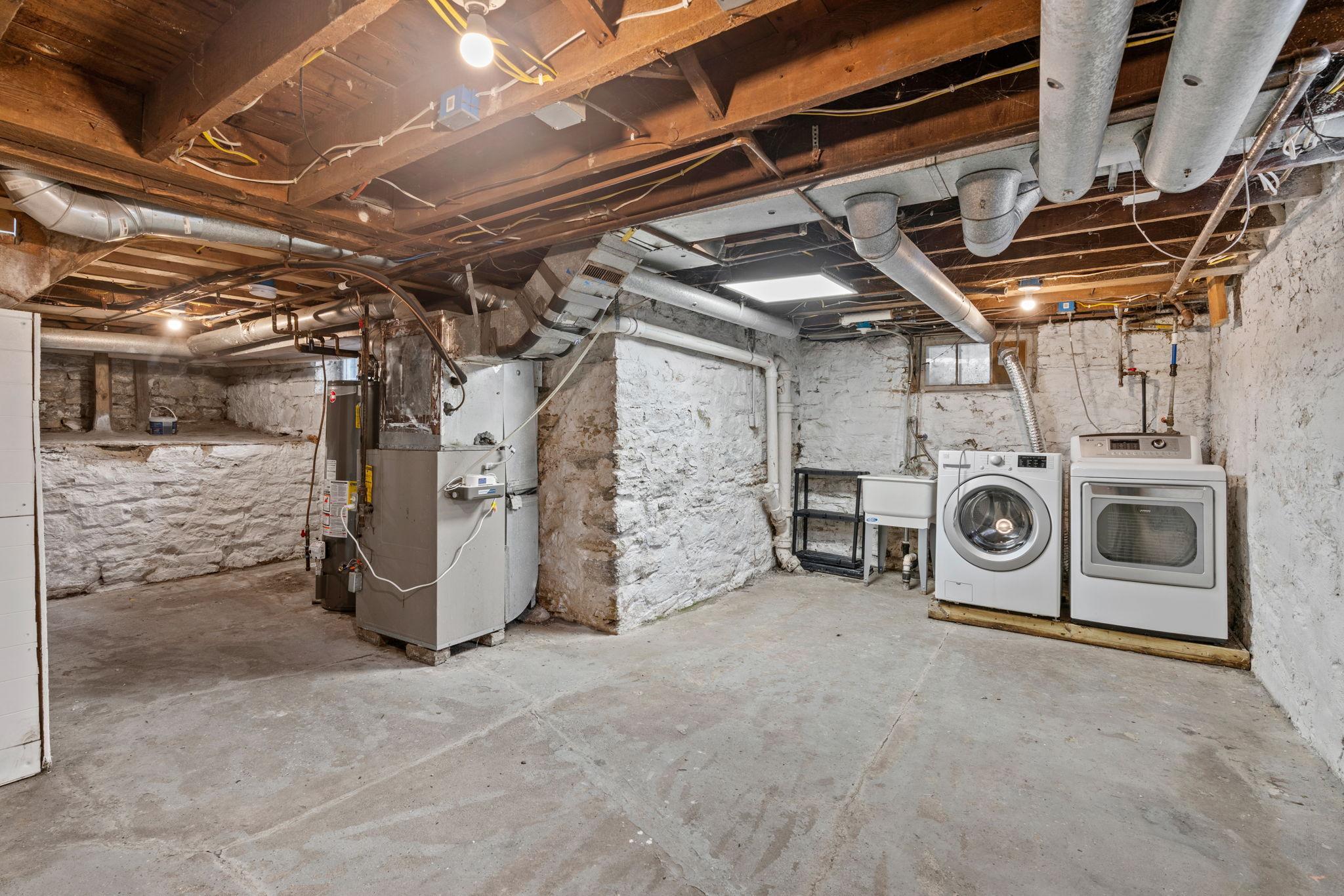 73-web-or-mls-387 Stryker Ave-73.jpg