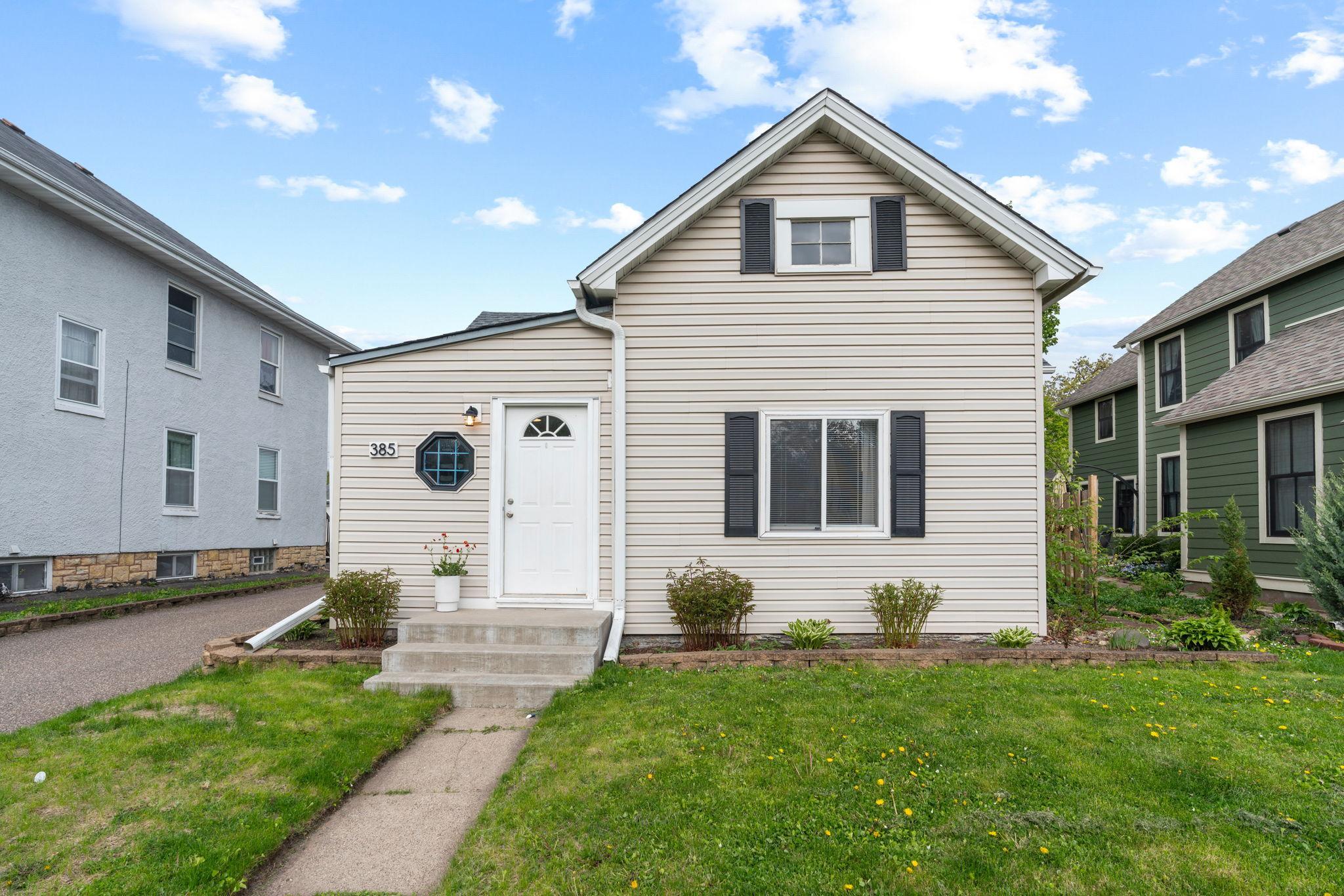 3-web-or-mls-387 Stryker Ave-3.jpg