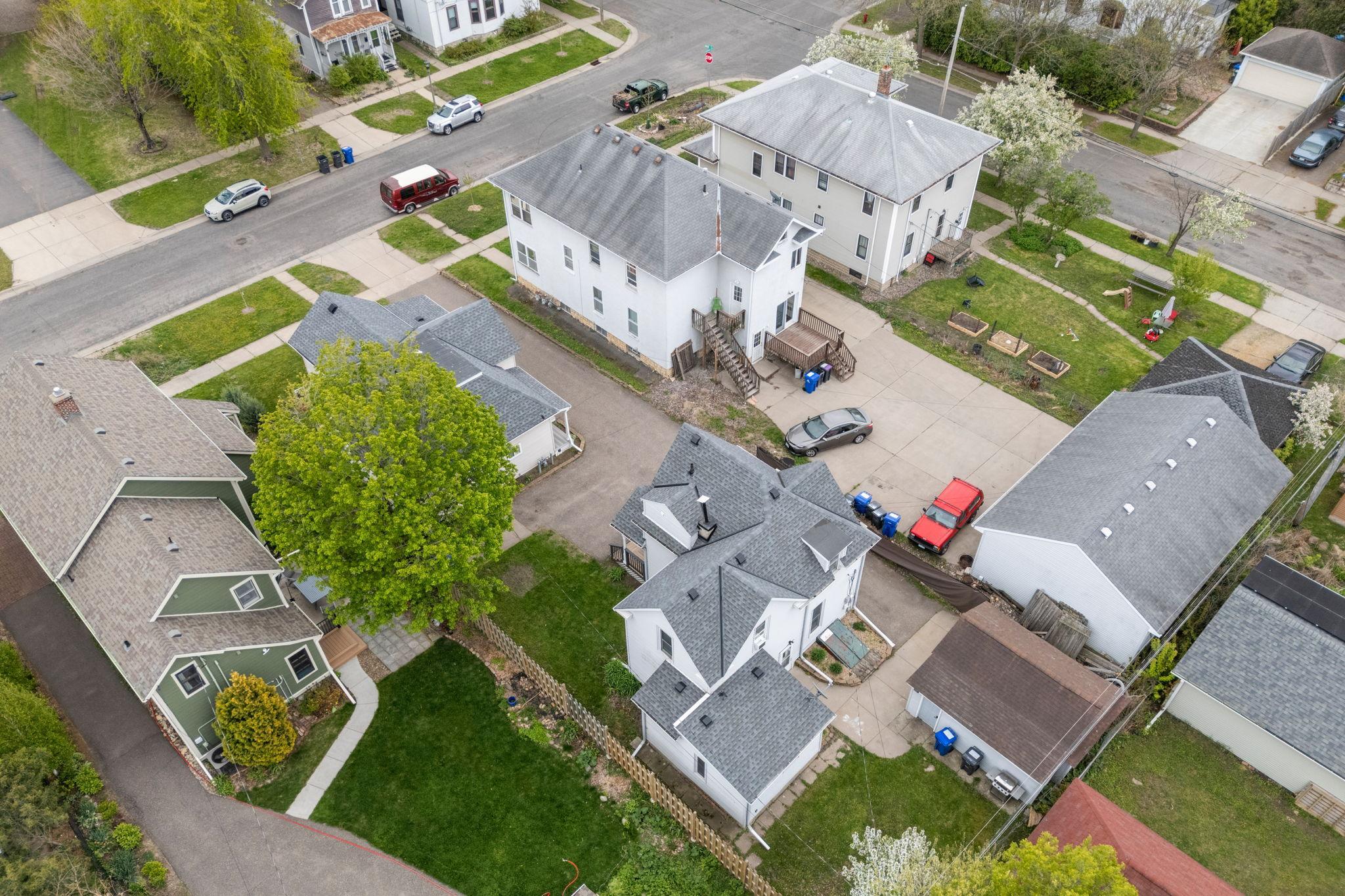 20-web-or-mls-387 Stryker Ave-20.jpg