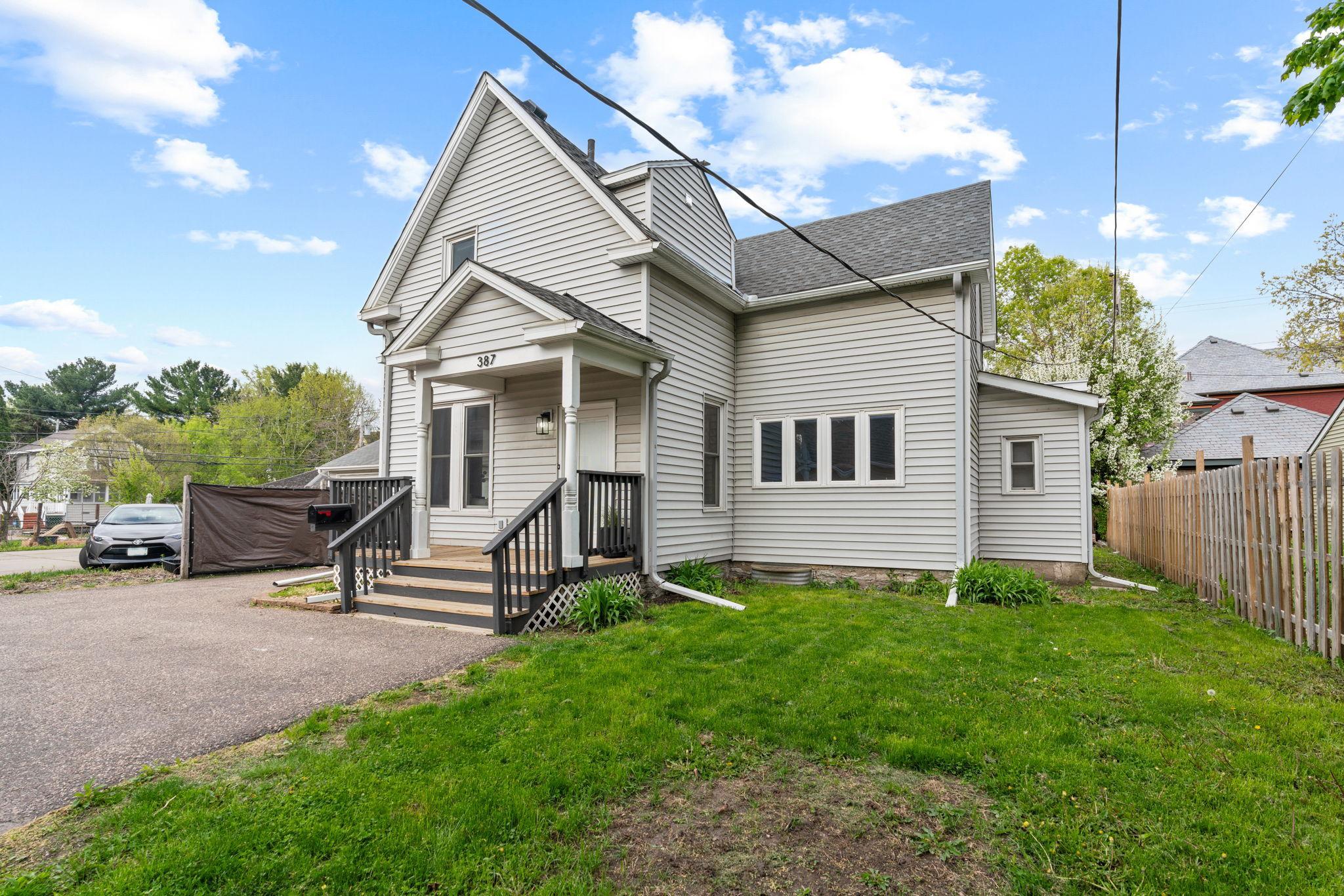 8-web-or-mls-387 Stryker Ave-8.jpg