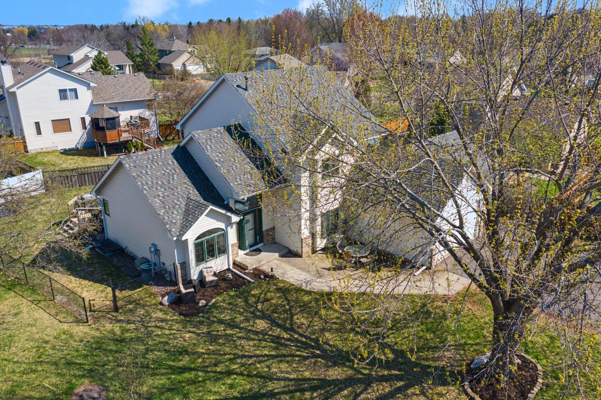 Welcome home to 10956 Fox Hollow Circle North in Champlin, Minnesota.