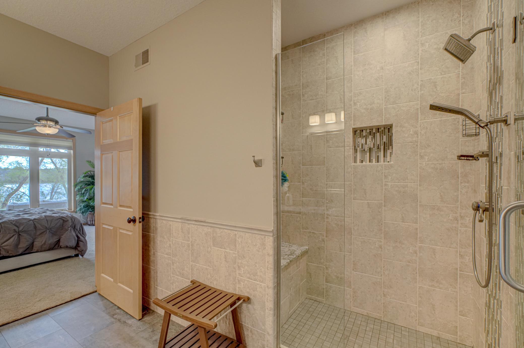 16807 Edinburg Way- walk in shower